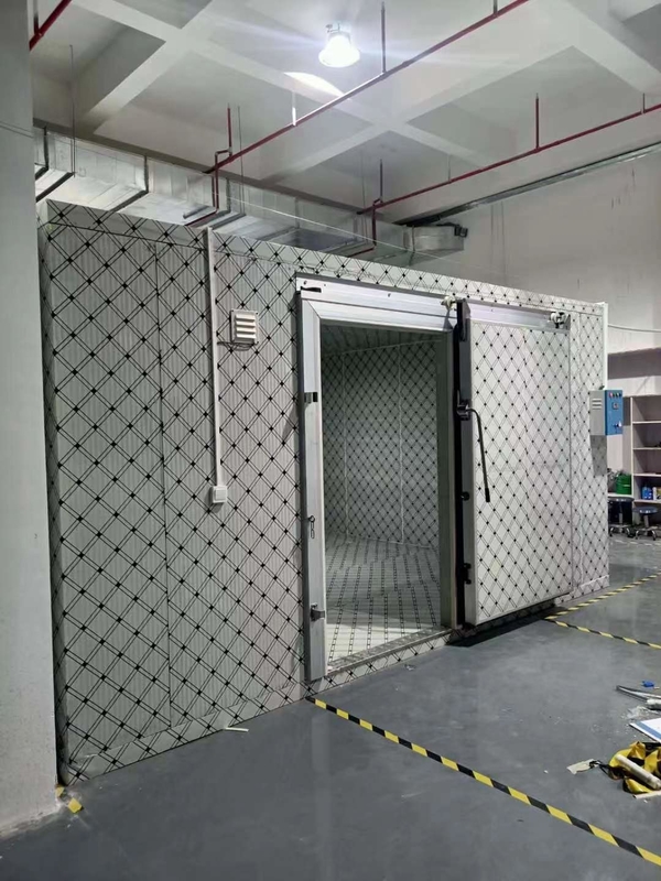 แผ่นแซนวิชพอลิอุเรธาน PU ที่มีประสิทธิภาพสูง สําหรับห้องเก็บของเย็น Walk In Freezer