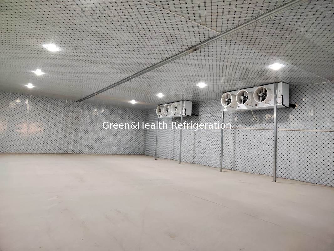 ห้องเย็นสำหรับเนื้อสัตว์และอาหารทะเล พร้อมฉนวนกันความร้อนและแผงทนทาน